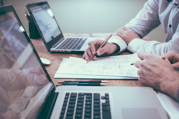 Rédaction du rapport d'audit avec recommandations priorisées