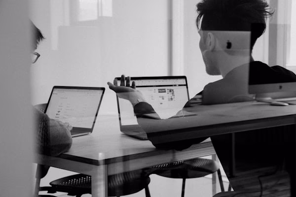 Responsable consultant la conformité réglementaire de son système d'information